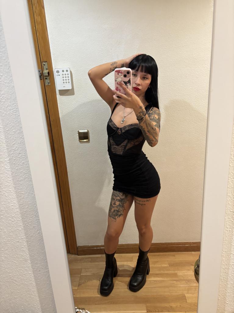 Chica busca chico en Granada: Chica busca chico