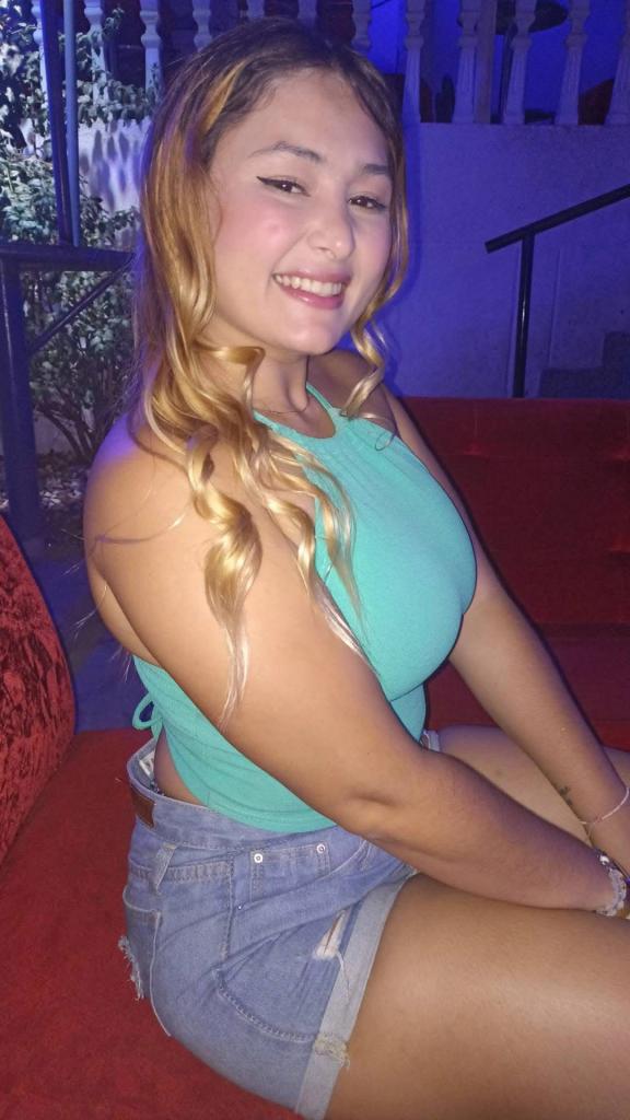 633031282: Chica busca chico en Tarragona