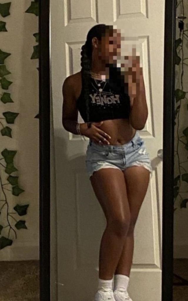 641073636: Chica busca chico en Almería