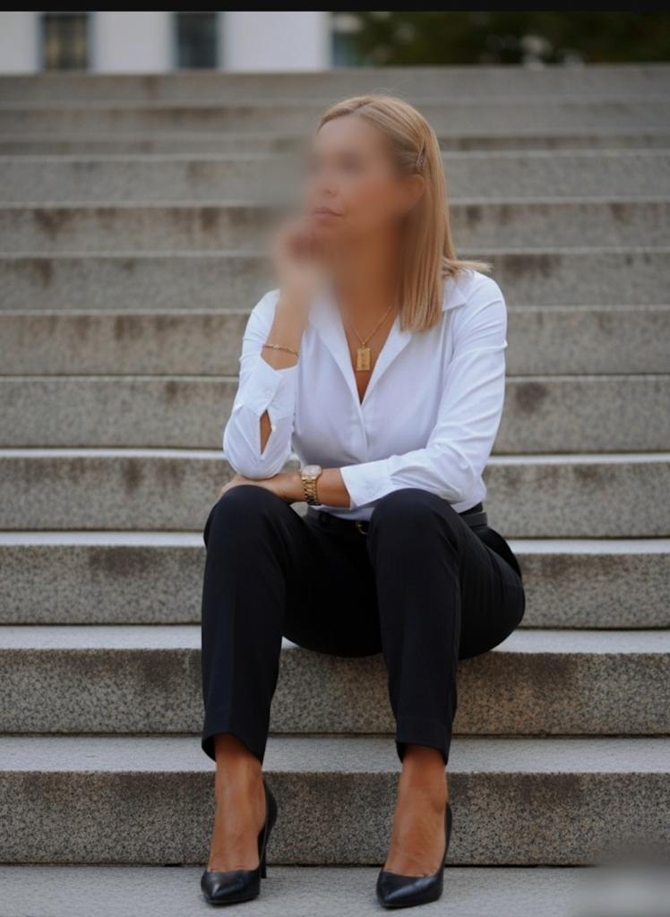 613804354: Chica busca chico en Mallorca