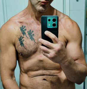 695521181: Chico busca chica en Málaga