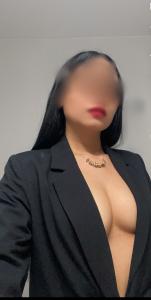 651120499: Chica busca chico en Barcelona