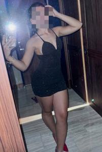 613712862: Chica busca chico en Orense