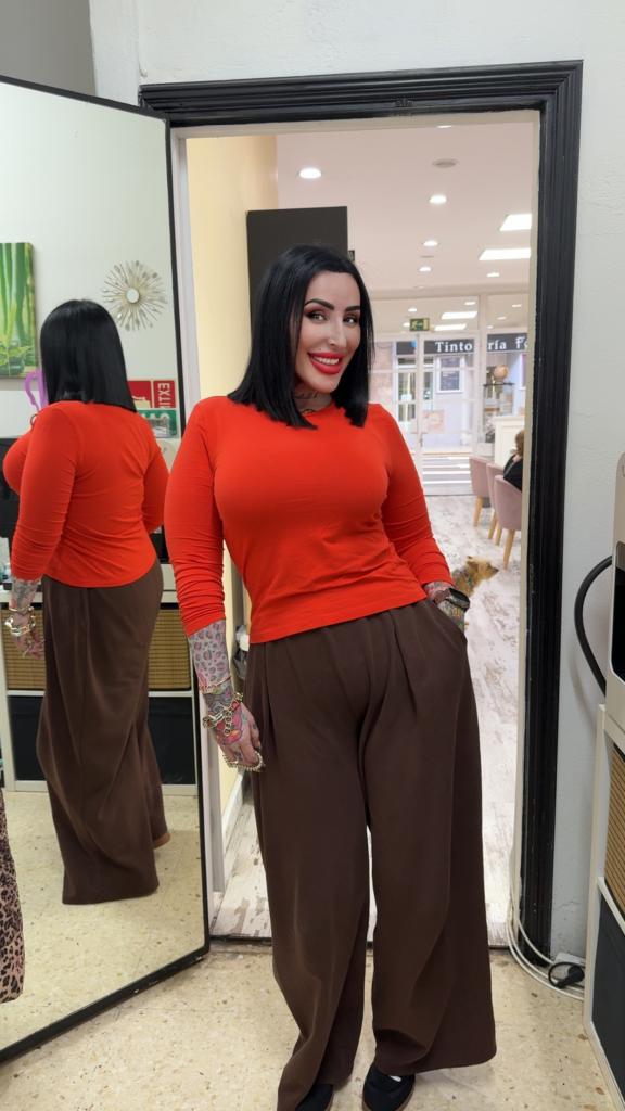 687076162: Chica busca chico en Las Palmas