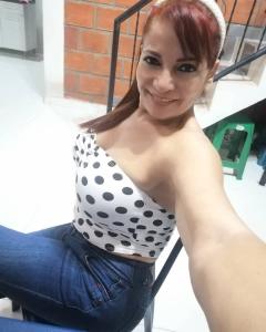 611242729: Chica busca chico en Tarragona