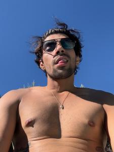 633251670: Chico busca chica en Madrid