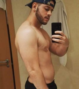 Chico busca chica en Sevilla: 