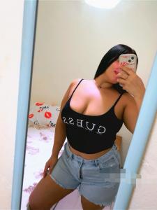 Chica busca chico en Cádiz: 