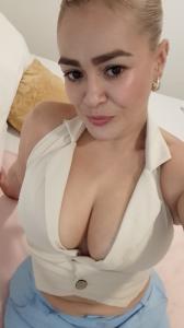 Chica busca chico en Ibiza: 