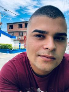 627461293: Chico busca chica en Madrid