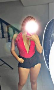 664389681: Chica busca chico en Barcelona