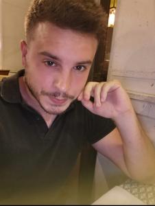 665058018: Chico busca chica en Málaga