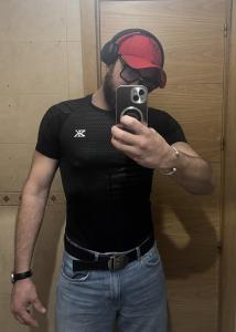 670100805: Chico busca chica en Barcelona