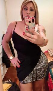 613478206: Transexual en Sevilla