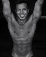 653327271: Chico busca chica en Guipúzcoa