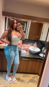 628288562: Chica busca chico en Sevilla