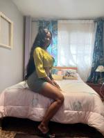 695147771: Chica busca chico en Barcelona