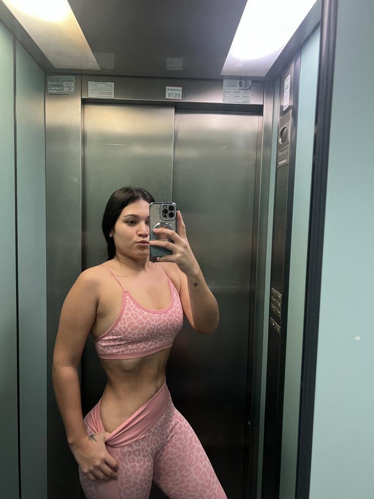 664377893: Chica busca chico en Burgos