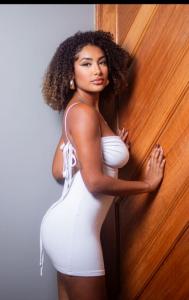 699330350: Chica busca chico en Málaga