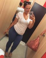 613903885: Chica busca chico en Madrid