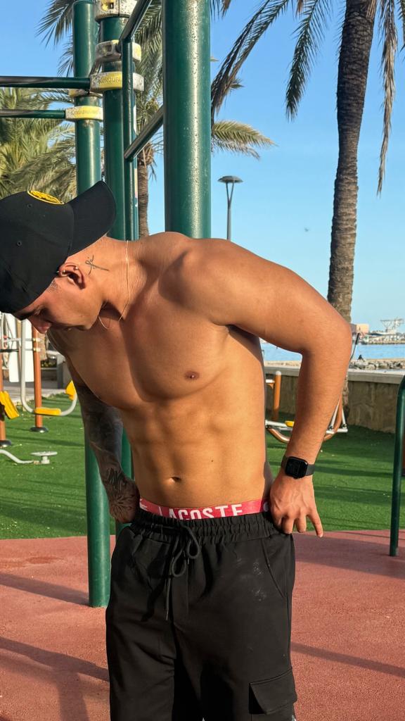 691391977: Chico busca chica en Málaga