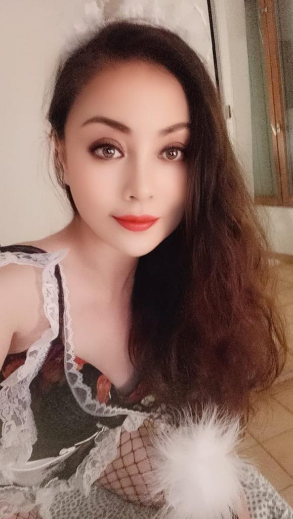 672902798: Chica busca chico en Barcelona