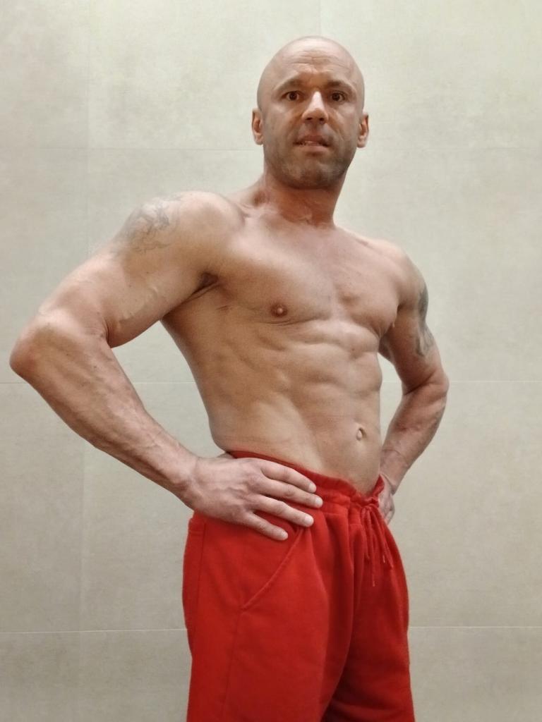 647408013: Chico busca chica en Madrid