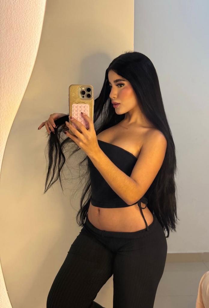 634077214: Chica busca chico en Barcelona