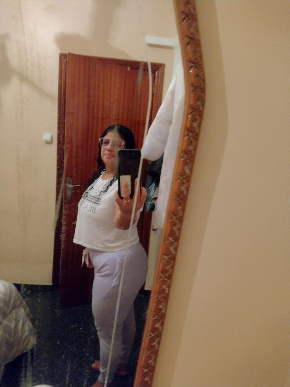610293156: Chica busca chico en Valencia