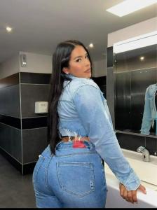 613220708: Transexual en Murcia