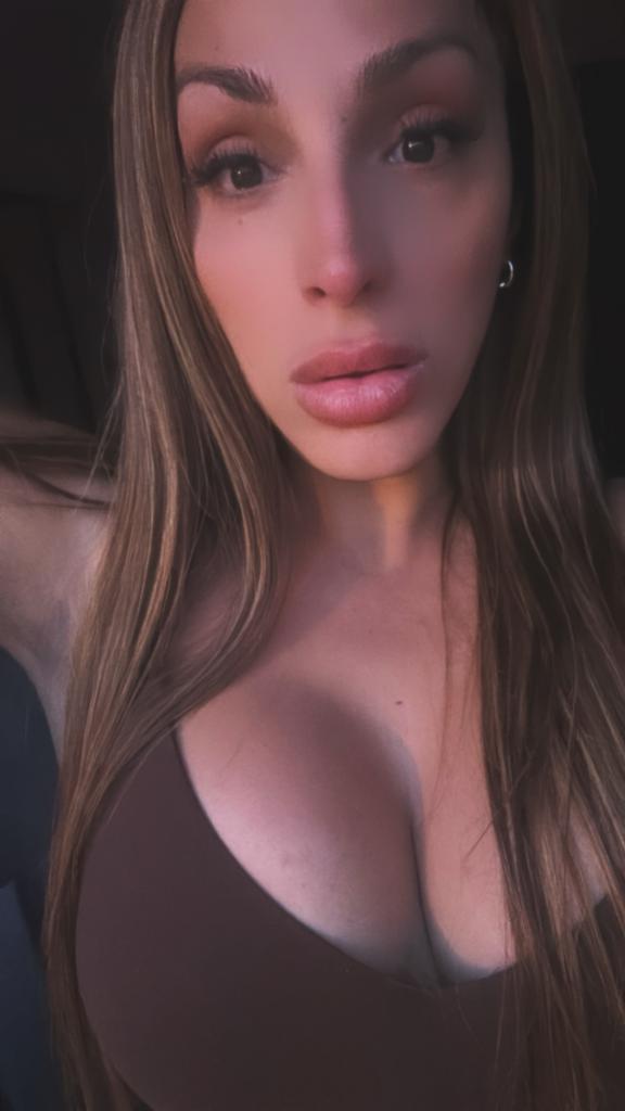 674472682: Transexual en Barcelona