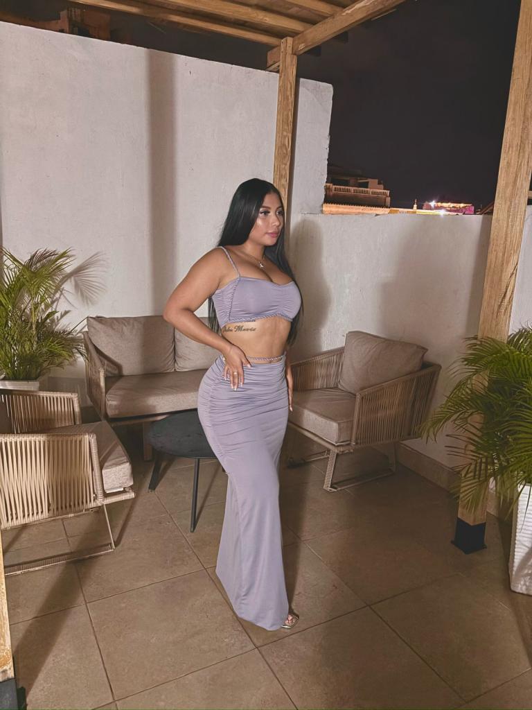 Chica busca chico en Alicante: Chica busca chico