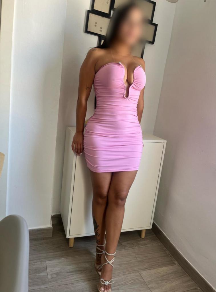 Chica busca chico en Granada: 