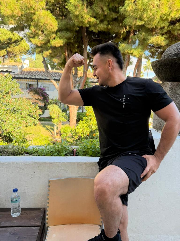 Chico busca chica en Málaga: 