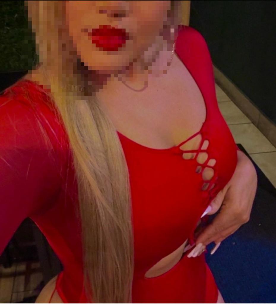 Chica busca chico en Lugo: 