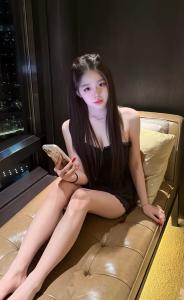 692701188: Chica busca chico en Madrid