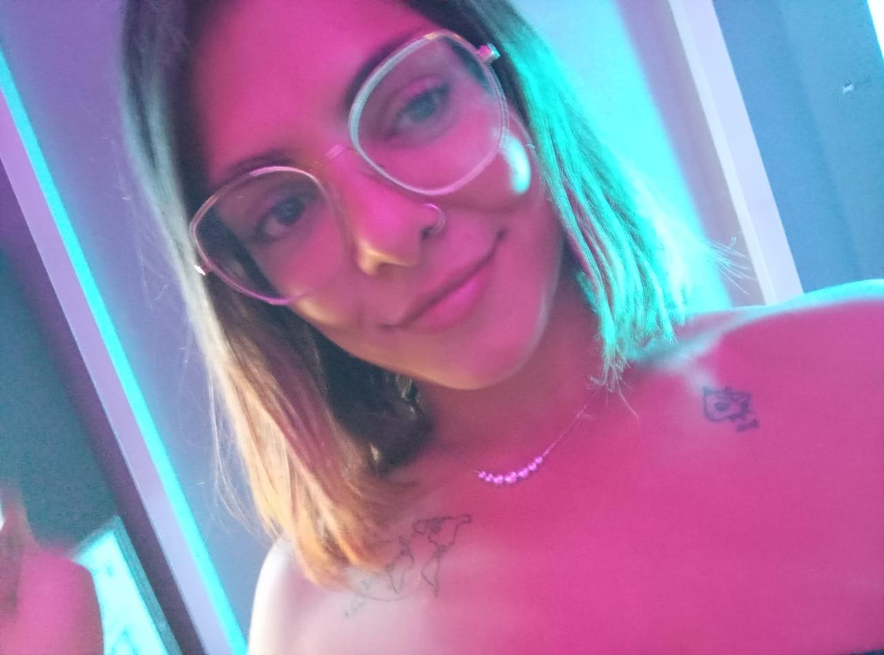 637619523: Chica busca chico en Cádiz