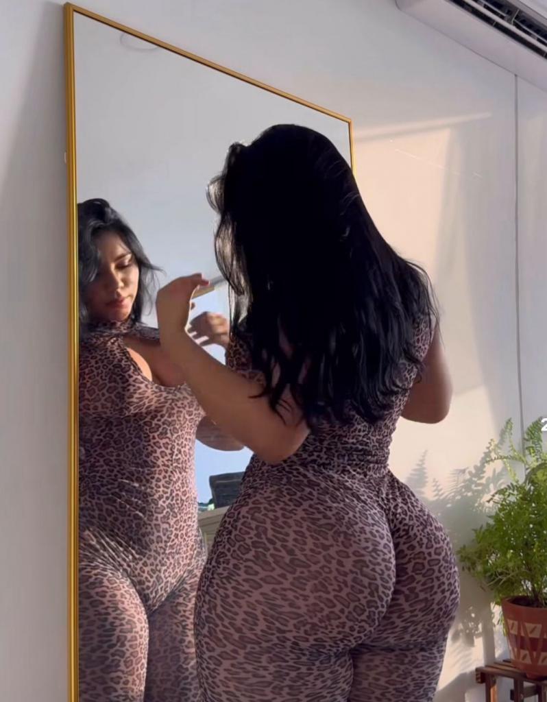 604354240: Chica busca chico en Almería