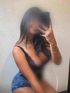 654105757: Chica busca chico en Orense