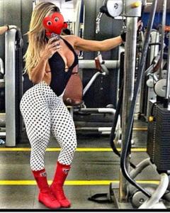 Chica busca chico en Huelva: 