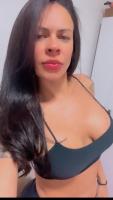 685195540: Chica busca chico en Sevilla