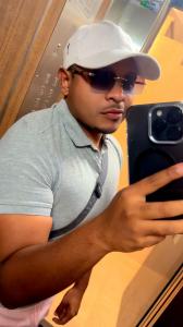 692268176: Chico busca chica en Valencia