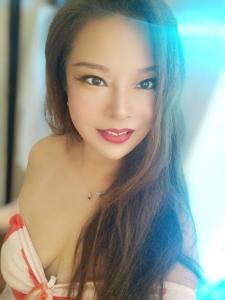 603435708: Chica busca chico en Barcelona