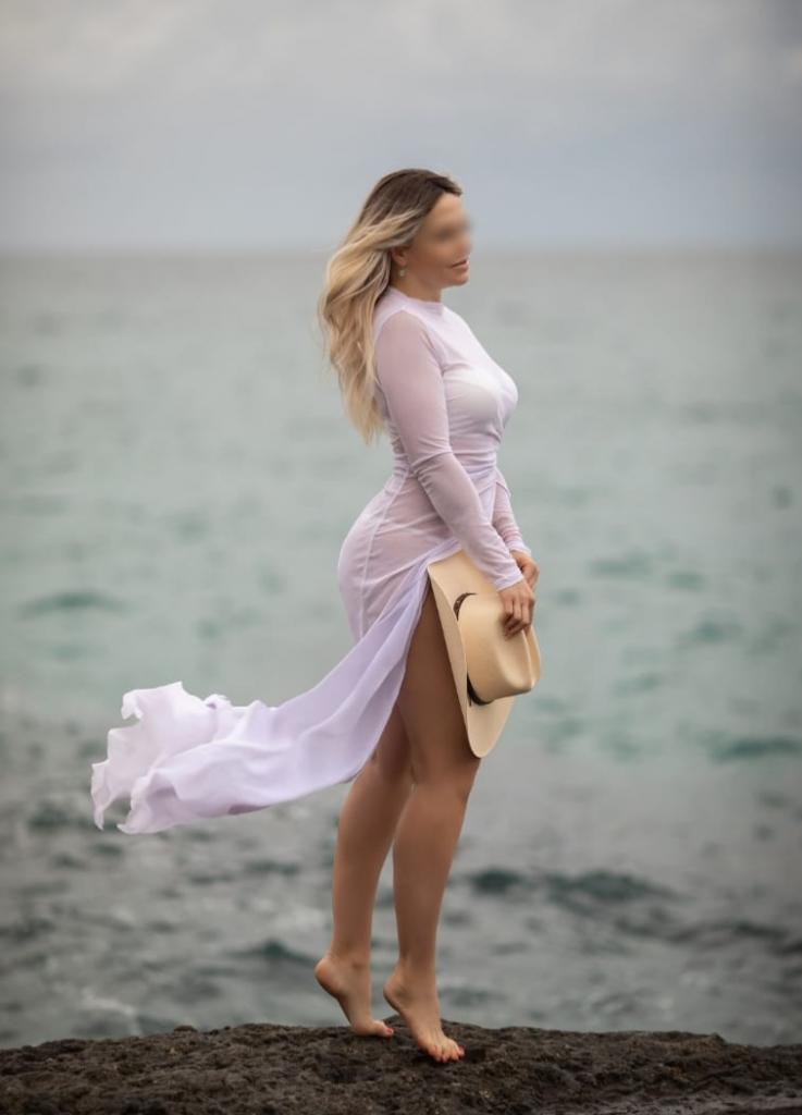 669746226: Chica busca chico en Almería