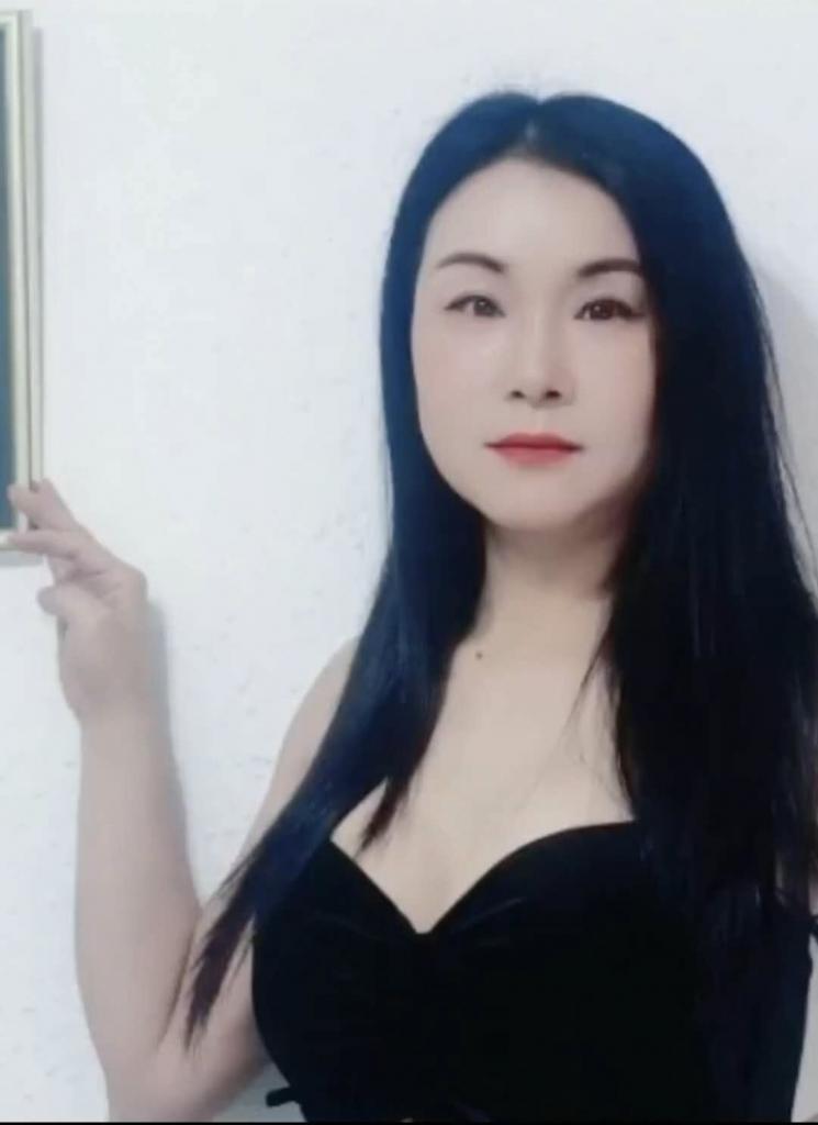 Chica busca chico en Barcelona: Chica busca chico