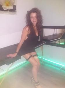 670225673: Chica busca chico en Barcelona