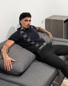 642345755: Chico busca chica en Madrid