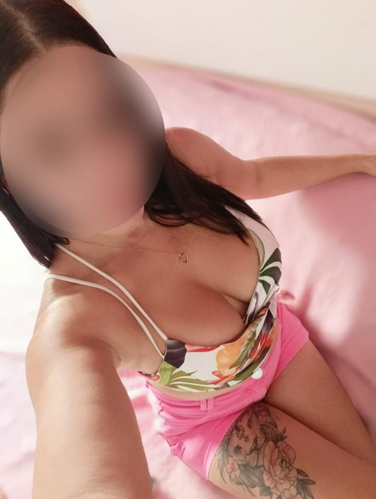 641022154: Chica busca chico en Cuenca
