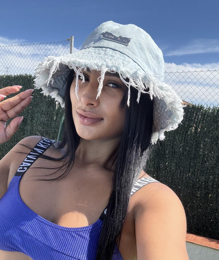 632029445: Chica busca chico en Granada