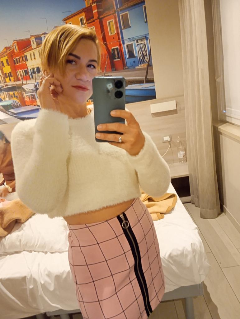 672017347: Chica busca chico en Cádiz